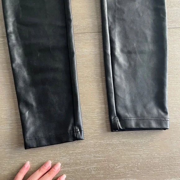 Black Leather Leggings - Picture 4 of 10